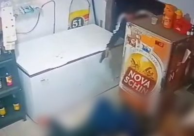 Dois homens morrem baleados e um fica ferido em Descalvado após briga em bar