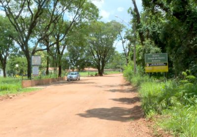 Homem acusado de matar 2 pessoas e ferir 6 em festa começa a ser julgado em São Carlos