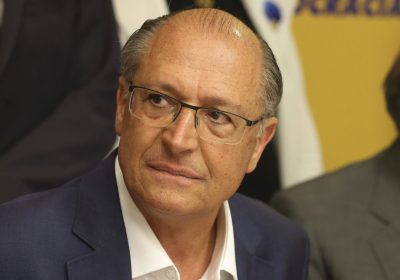 Geraldo Alckmin busca apoio de Arthur Lira para acelerar análise de projeto de reforma no ensino médio