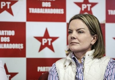 Disputa pelo Senado se intensifica: Gleisi Hoffmann se prepara para entrar na corrida se Sergio Moro perder mandato