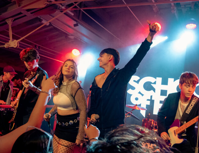 School of Rock leva música e interatividade ao Festival de Inverno do Open Mall The Square